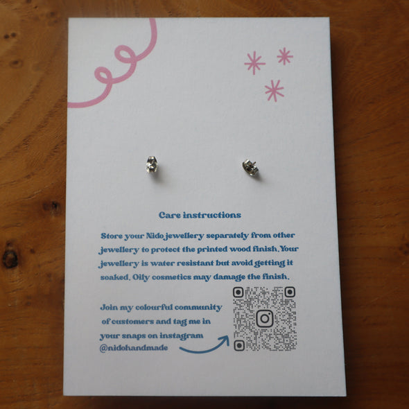 Handmade wooden earrings, Nido