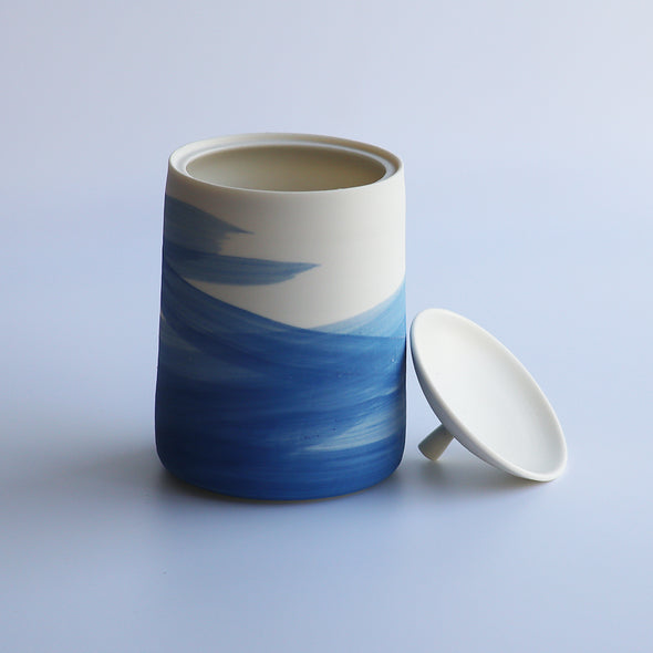 Medium Jar (Blue Wave), Eleanor Crane