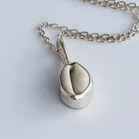 Cowrie Necklace, Ennor