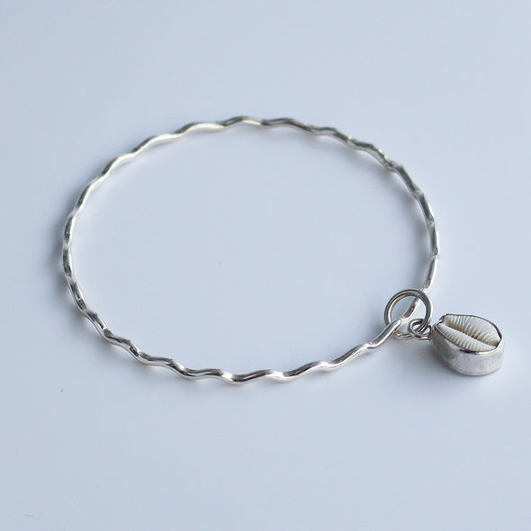 Cowrie Bangle, Ennor