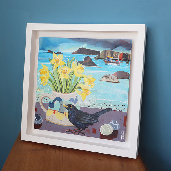 Blackbird and Daffodils on St Martin's, Tracey Elphick